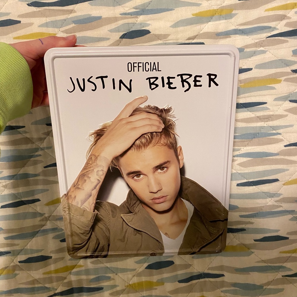 Justin Bieber Tin Activity Box